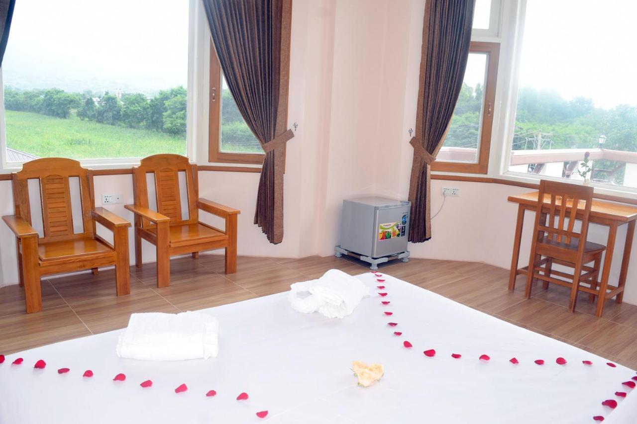 Five One Star Hotel Nyaung Shwe Exterior foto